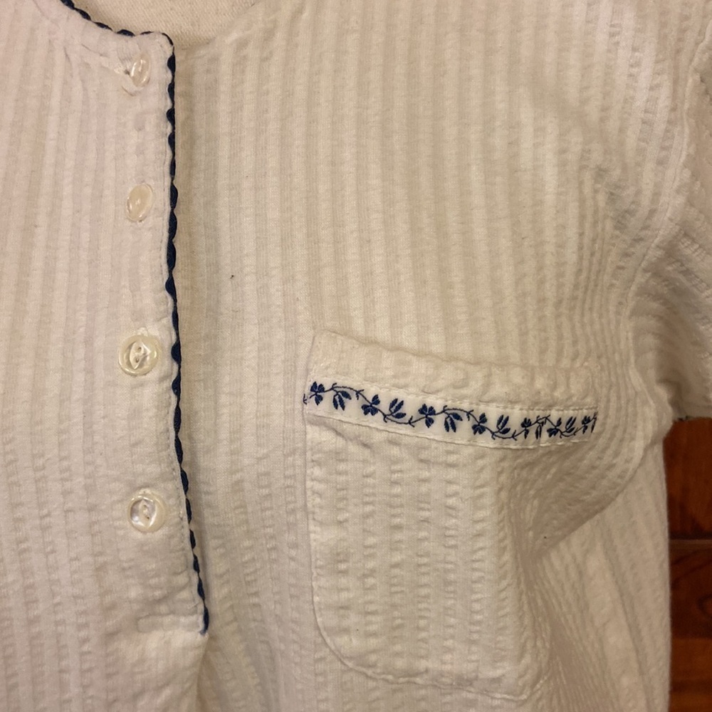 Talbots Intimates Shortsleeved Nightgown Loungewear 4 Button Down  Mild V-Neck - Picture 2 of 13